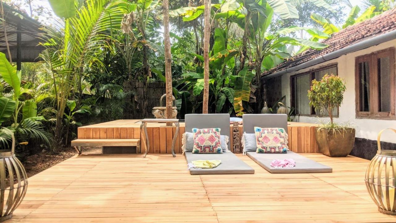 Sunsets&Palm Trees Bed and Breakfast Alappuzha Buitenkant foto