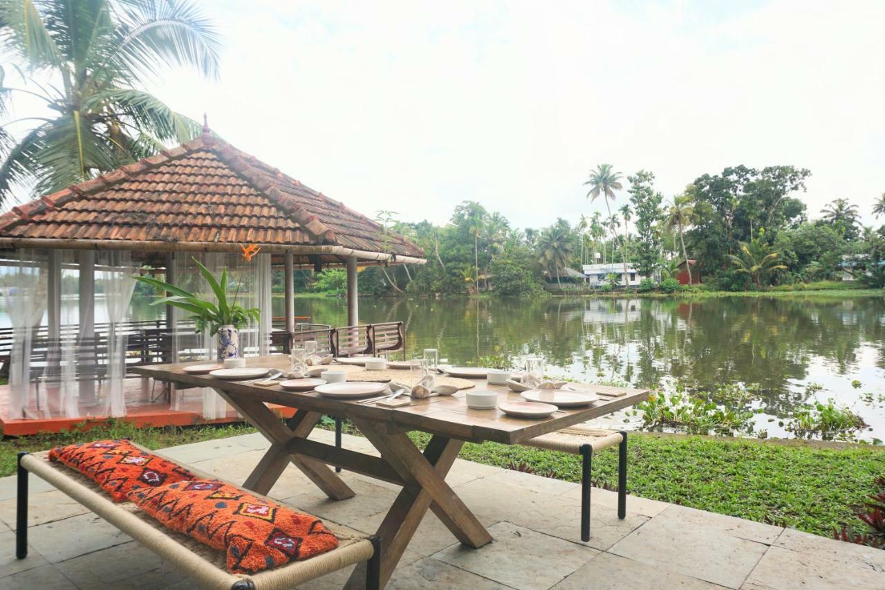Sunsets&Palm Trees Bed and Breakfast Alappuzha Buitenkant foto