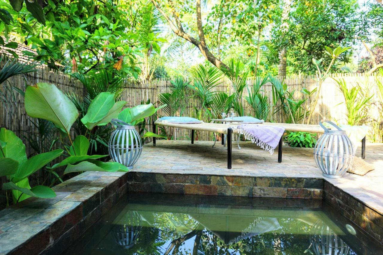 Sunsets&Palm Trees Bed and Breakfast Alappuzha Buitenkant foto